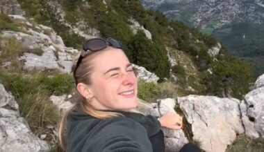 comment se passent les premiers mois de la jeune Anglaise ?