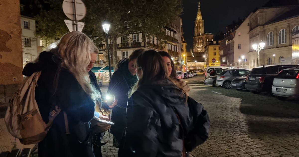 sous les pavés, le cœur sombre de la cité