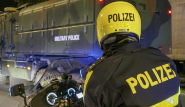 les vols suspendus pendant près de deux heures