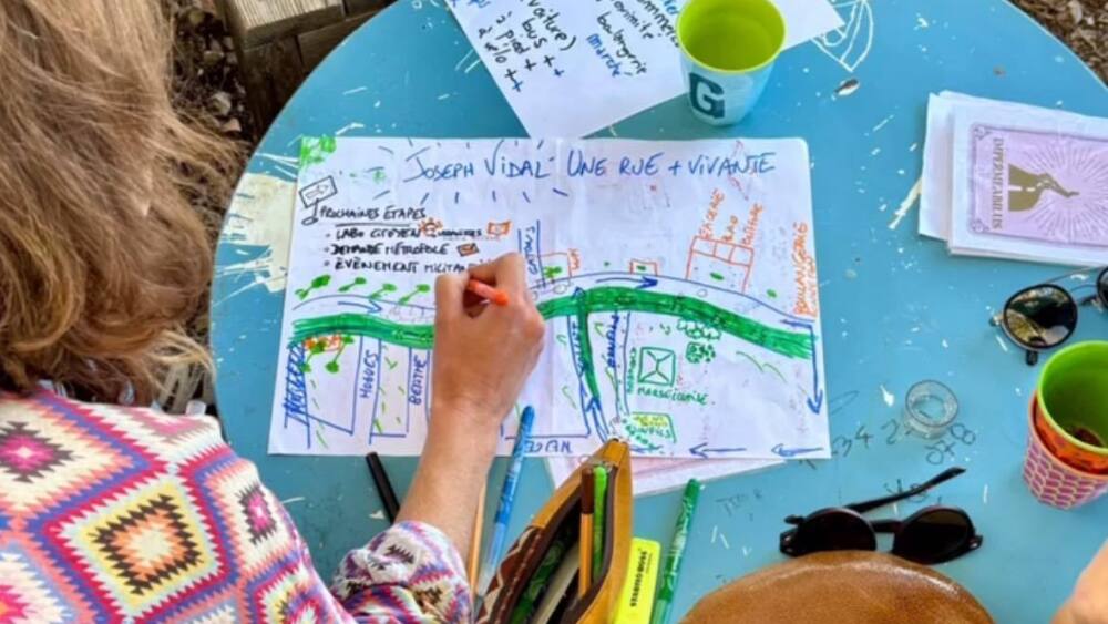 À Marseille, le quartier de Bonneveine s'enflamme à cause d'un post sur les réseaux sociaux annonçant un projet qui n'existe pas