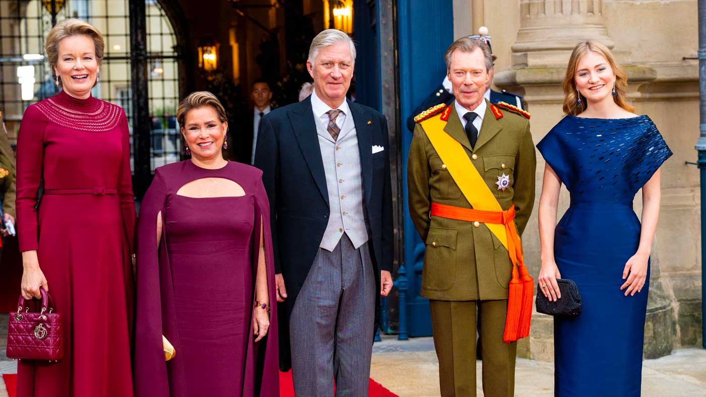 La princesse Élisabeth assiste à l'avènement au trône de son cousin Guillaume de Luxembourg