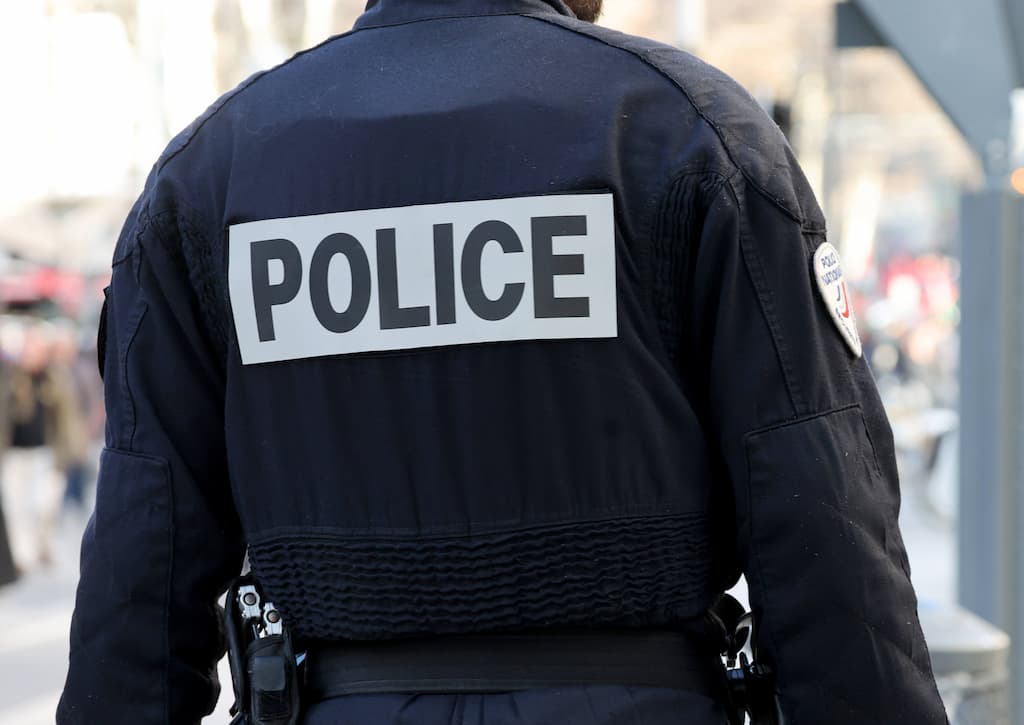 Un clandestin tunisien maîtrisé après une tentative de viol à Paris © Alain ROBERT/SIPA