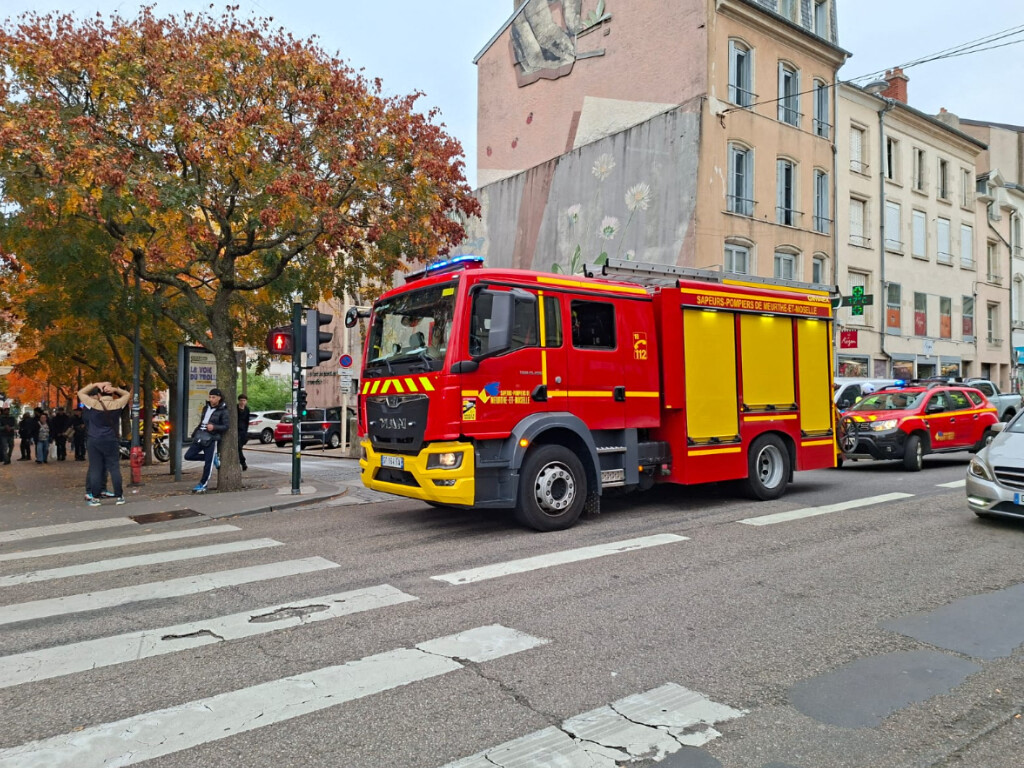 De nombreux camions de pompiers mobilisés dans le centre-ville de Nancy : voici pourquoi