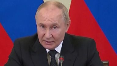 Pourquoi Vladimir Poutine déploie-t-il l'armée russe en Arctique ?