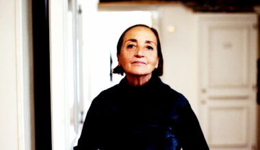 Dominique Blanc : « Jean Rochefort pensait qu’il allait me sauter dans un hôtel de Bretagne et que c’était un privilège pour moi »