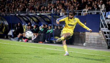 Foot – Ligue 2 : le Pau FC arrache un nul mérité à Grenoble