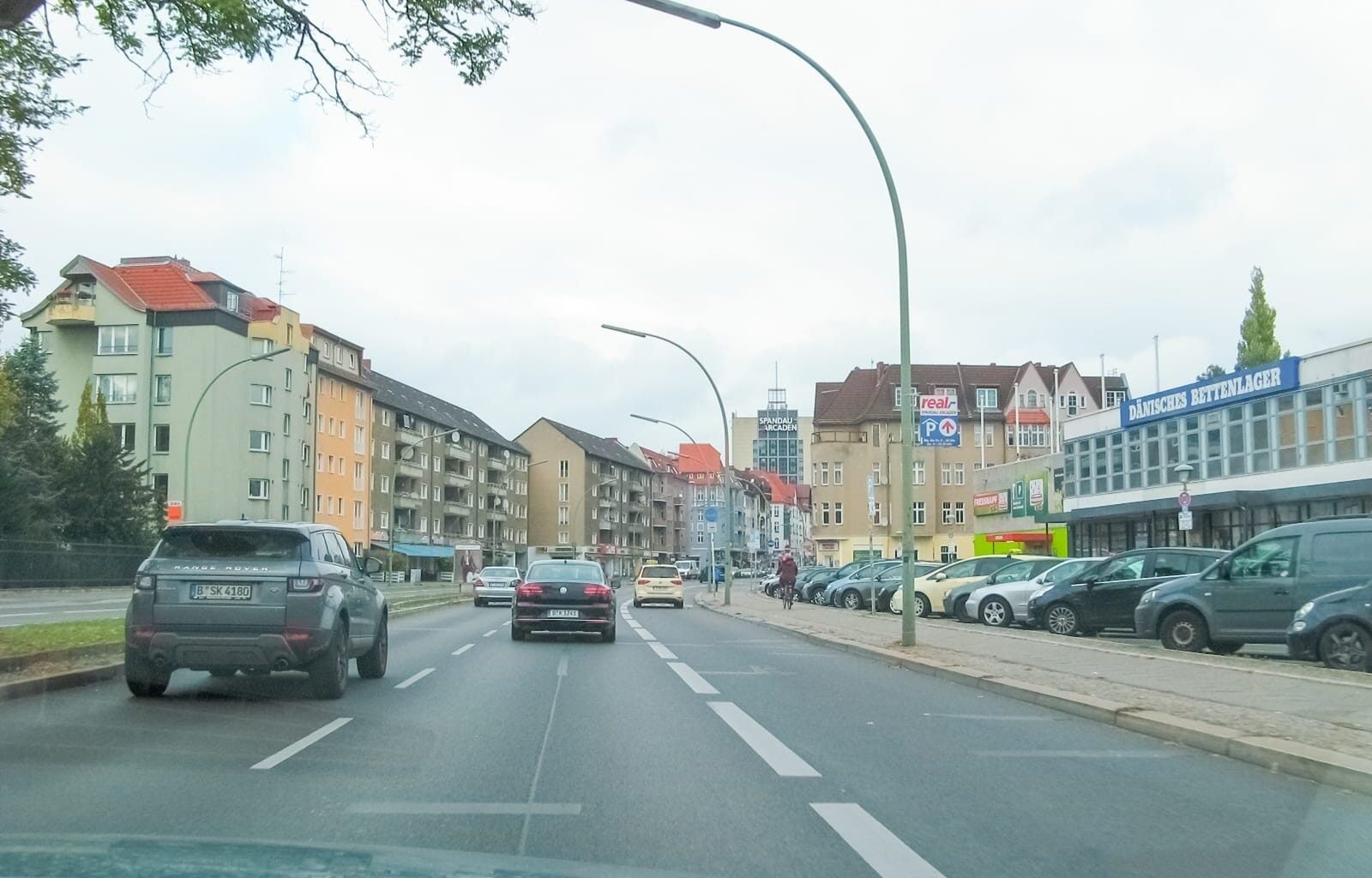 la production industrielle s’effondre, l’automobile en première ligne