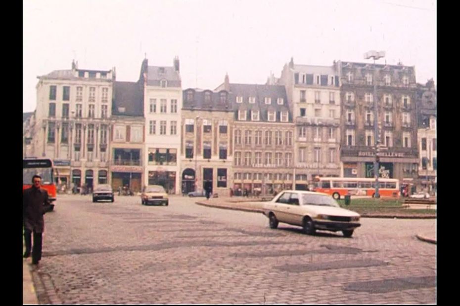 EN IMAGES. D'un parking à ciel ouvert à un espace 100 % piéton, en 30 ans, cette Grand Place s'est complètement métamorphosée