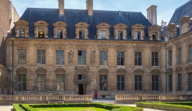 son hôtel particulier au cœur de Paris