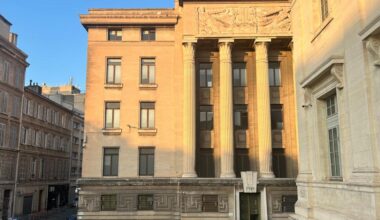 Jusqu'à 7 ans ferme pour les proxénètes "lover boys", jugés à Marseille pour avoir prostitué 60 Roumaines