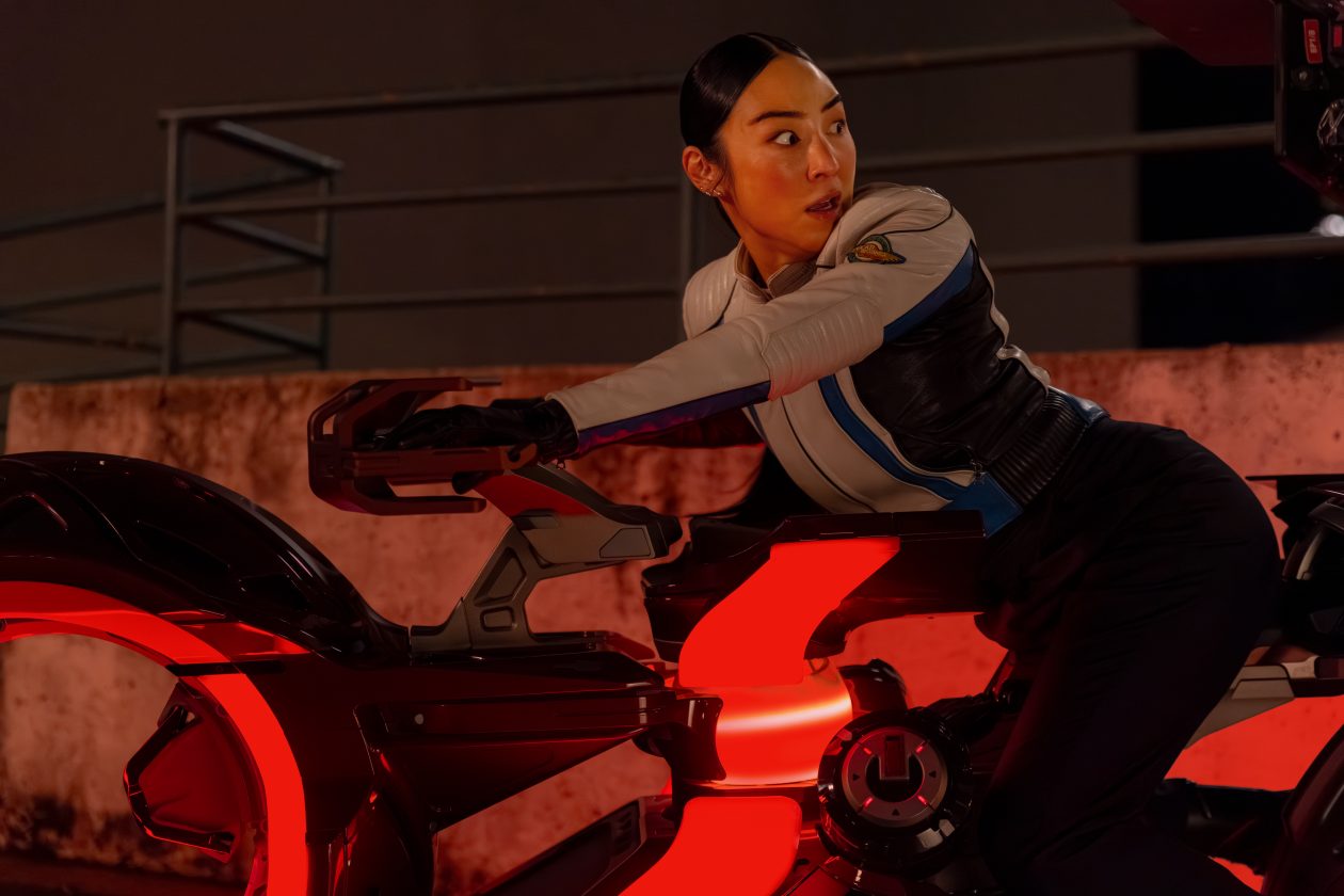 Greta Lee dans Tron : Ares