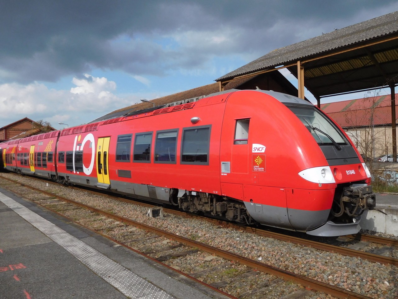 une personne percutée par un train, le trafic interrompu