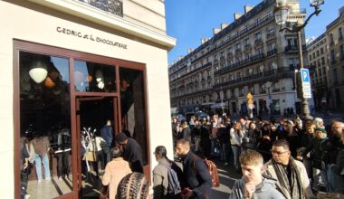 à Paris, Cédric Grolet ouvre sa chocolaterie et attire les foules