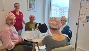 Octobre rose: un atelier de soins du visage pour les femmes atteintes d'un cancer