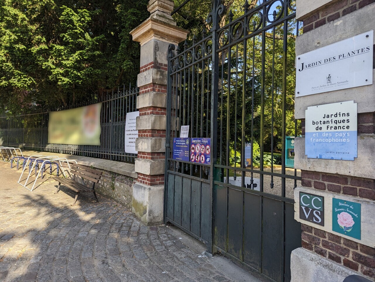 Faut-il fermer les volières du Jardin des plantes à Rouen ? Une asso saisit la justice