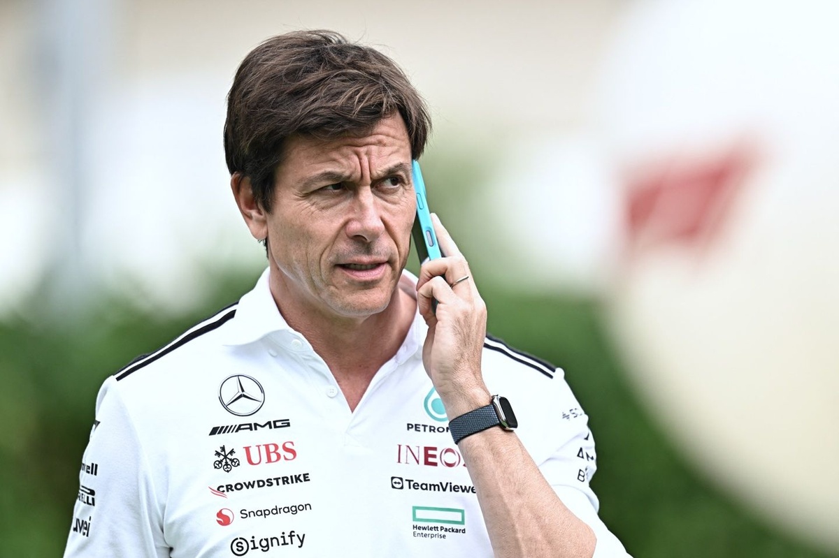 Le flirt avec Verstappen était "juste une coïncidence", assure Wolff