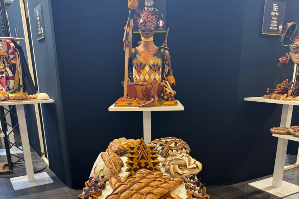 La sculpture artisanale proposée par l'équipe de France de boulangerie. 