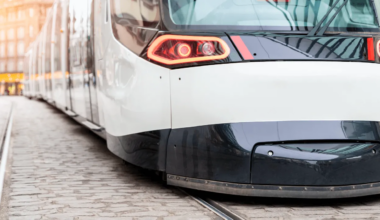 Une adolescente meurt après une collision avec un tramway à Bordeaux