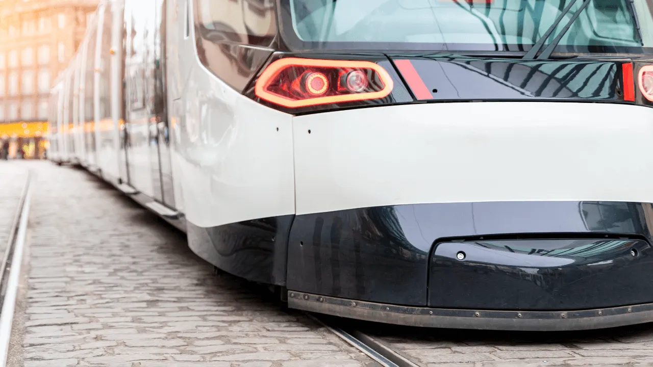 Une adolescente meurt après une collision avec un tramway à Bordeaux