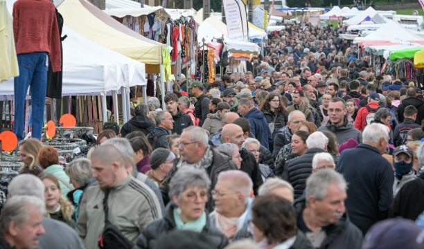 Un public compact devrait à nouveau déambuler dans les allées de la foire. Photo d’archives Jérôme Humbrecht