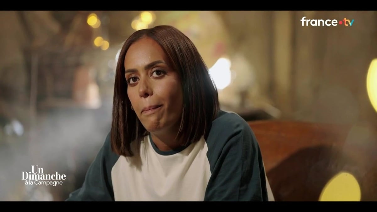 Amel Bent en larmes : elle se livre sur l’année "la plus douloureuse" de sa vie