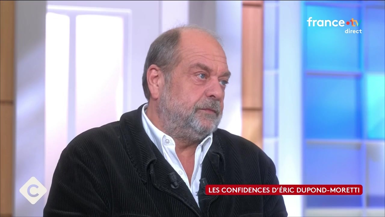 "Vous ne répondez pas…" : Eric Dupond-Moretti esquive les questions sur sa santé dans C à vous
