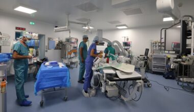 à l'Hôpital européen à Marseille, cardiologues et radiologues travaillent côte à côte