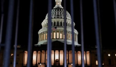 Après un ultime échec sur le budget au Sénat américain, les Etats-Unis se dirigent vers une paralysie - rts.ch