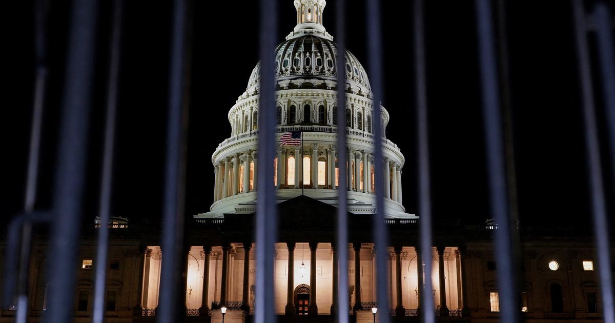 Après un ultime échec sur le budget au Sénat américain, les Etats-Unis se dirigent vers une paralysie - rts.ch