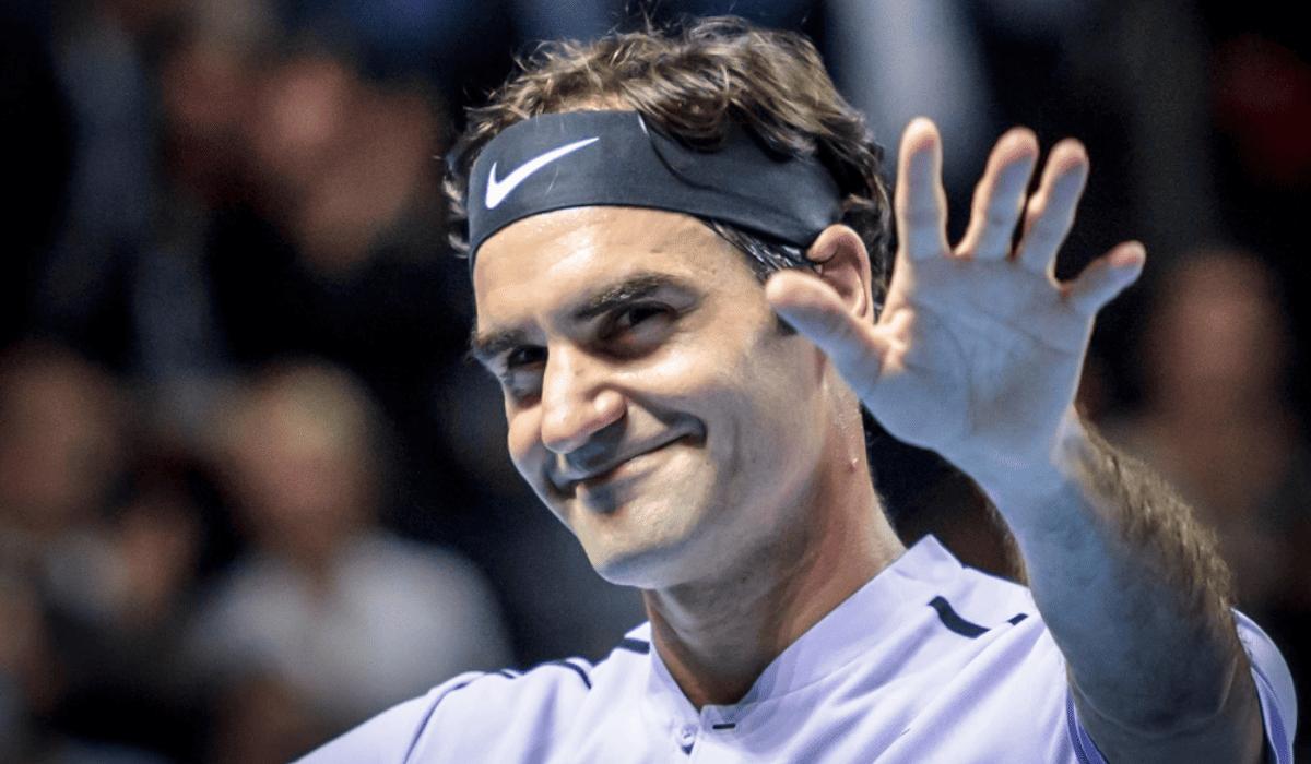Vidéo - L’entrée de Roger Federer sur le court central de Shanghai