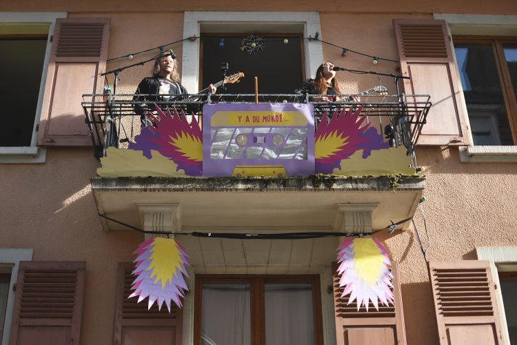 Y’a du monde au balcon (21)
