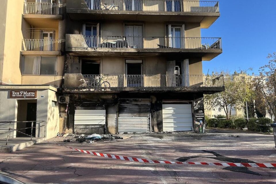 Il ne reste plus rien des commerces au rez-de-chaussée-de-chaussée de la Tour Saint-Martin