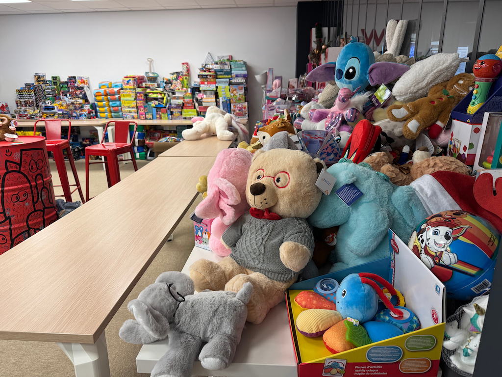 objectif, dépasser 2 500 jouets pour les enfants hospitalisés