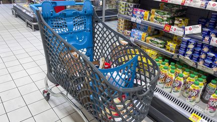 Un supermarché U à Salbris (Loir-et-Cher) le 12 octobre 2025. (JEAN-MICHEL DELAGE / AFP)