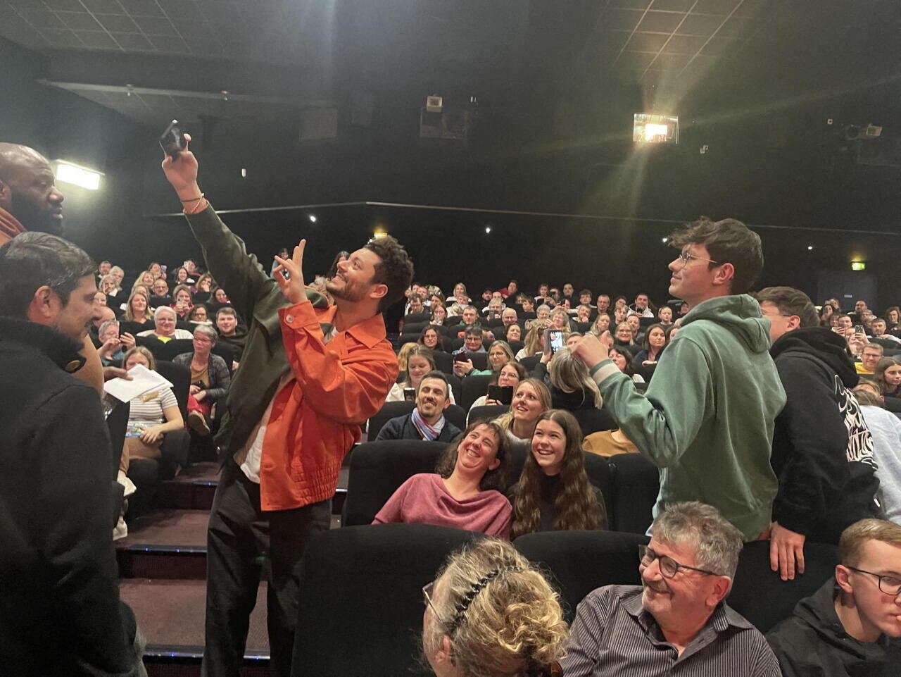 Kev Adams raconte son passage insolite aux urgences du CHU de Nantes