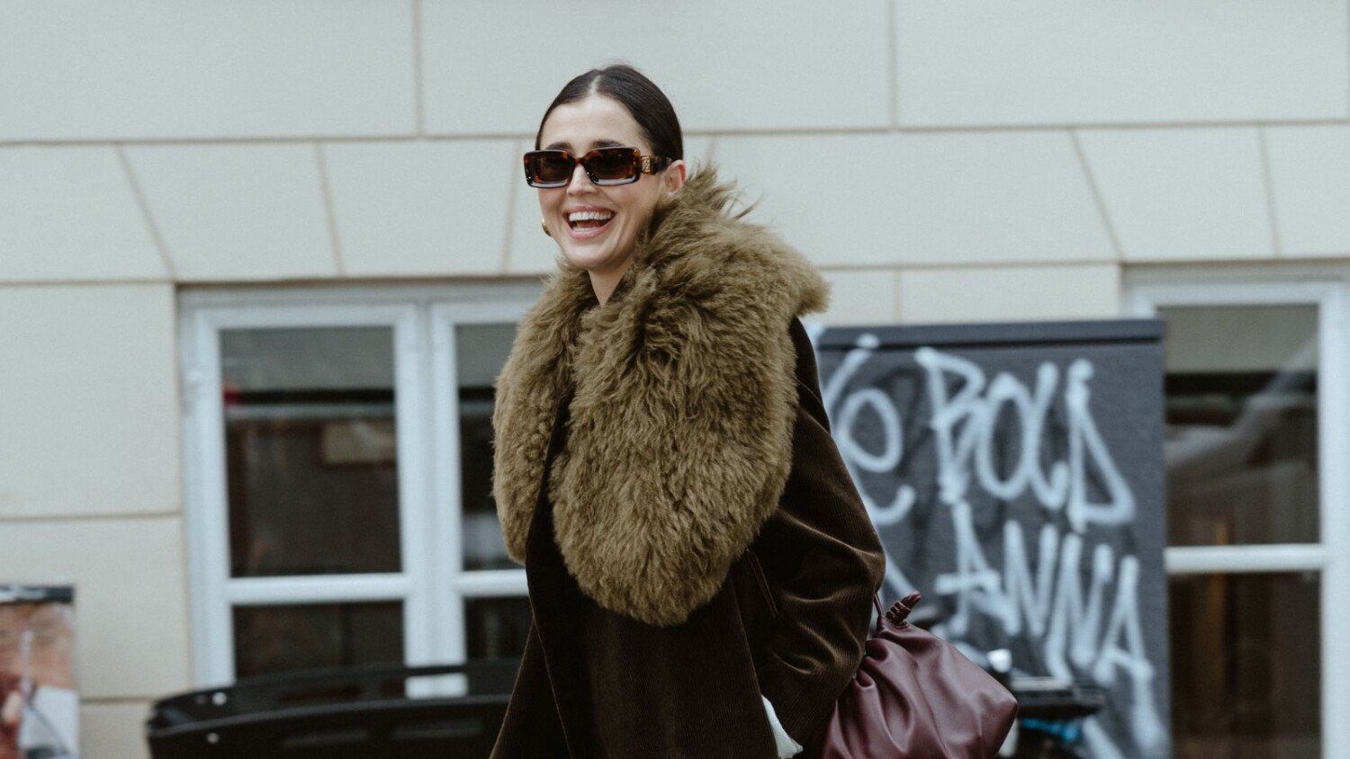 Oubliez le noir, voici la couleur à laquelle toutes les modeuses succombent cet automne