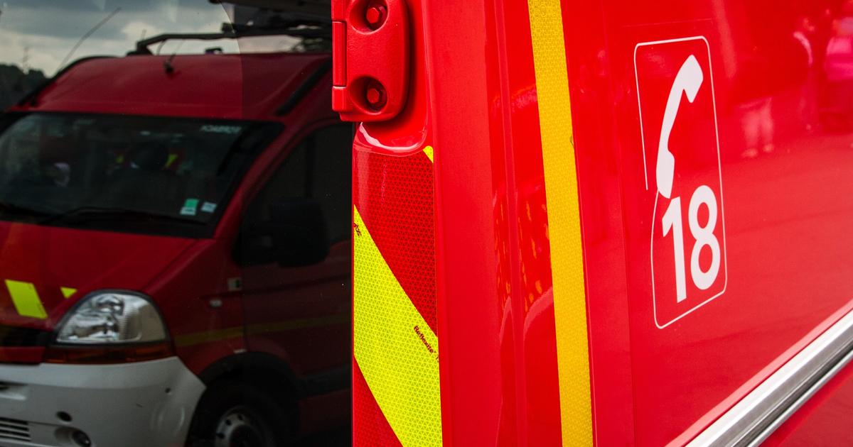 une sexagénaire s’égorge avec une tronçonneuse sur le parking d’une zone commerciale