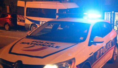en pleine rue, une femme gravement blessée après avoir reçu un équipement de sport sur la tête