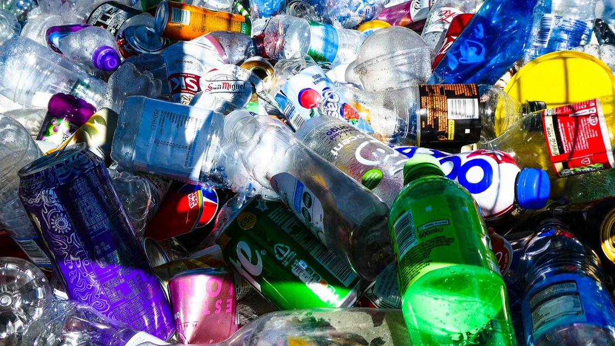 UE : 35,3 kg de déchets d'emballages plastiques par personne et par an. Quel est le pays qui recycle le plus ?