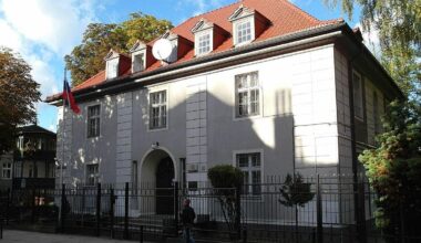 La Pologne va fermer le dernier consulat russe après un sabotage ferroviaire