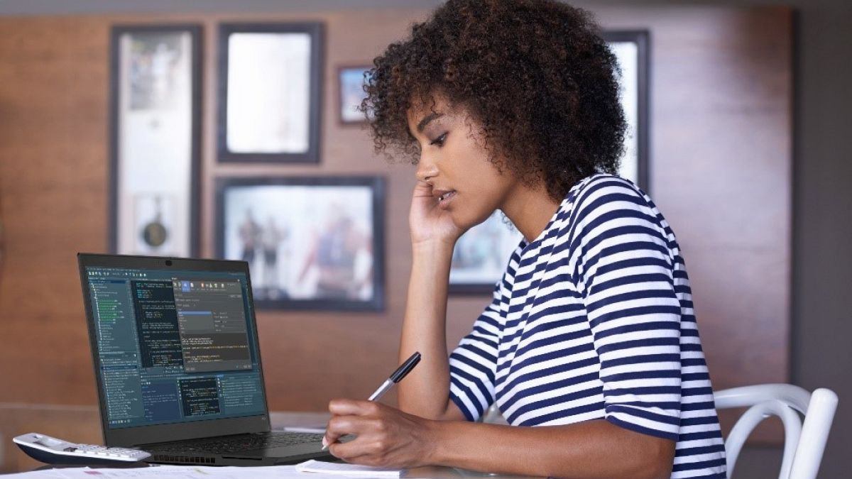 Télétravail et travail hybride peuvent stimuler l'emploi, selon un rapport du Parlement britannique