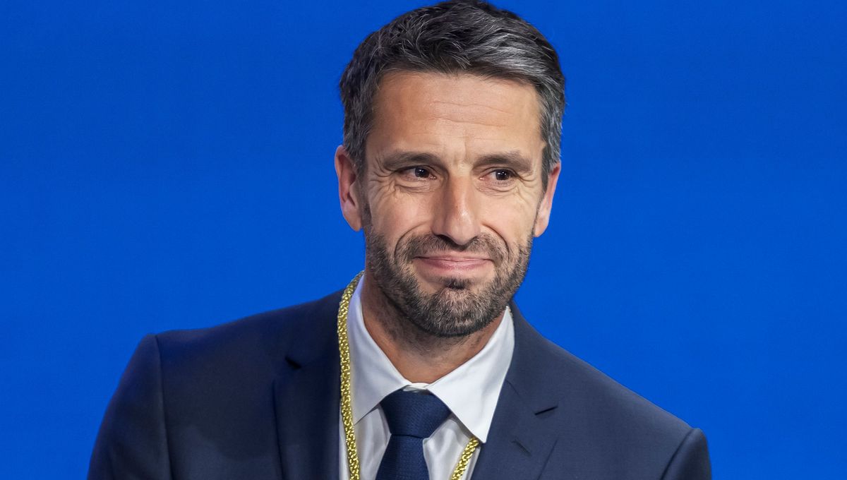 Gironde : Tony Estanguet dédicace son livre "par amour du sport" à Bordeaux