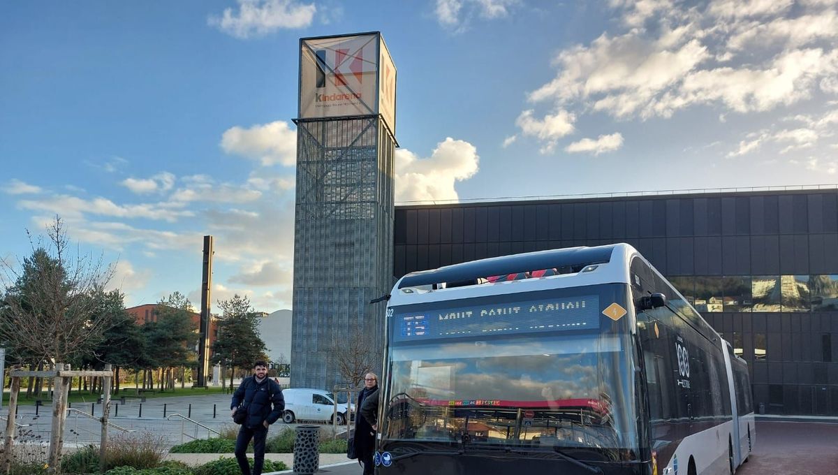 Inauguration de la ligne T5 du réseau rouennais Astuce, la première 100% électrique de la Métropole