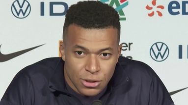 13-Novembre  : "On sait que ce n'est pas une journée joyeuse", Kylian Mbappé rend hommage aux victimes des attentats avant le match France-Ukraine