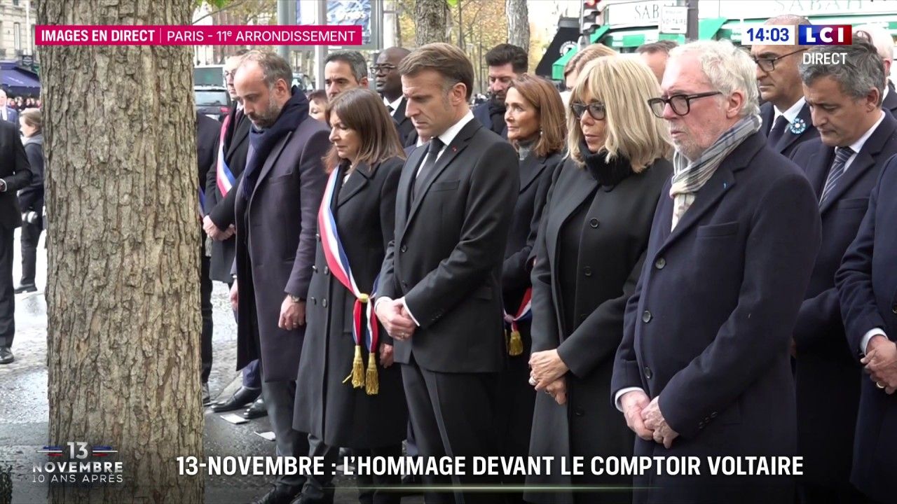 13-Novembre : une minute de silence devant l'ancien Comptoir Voltaire