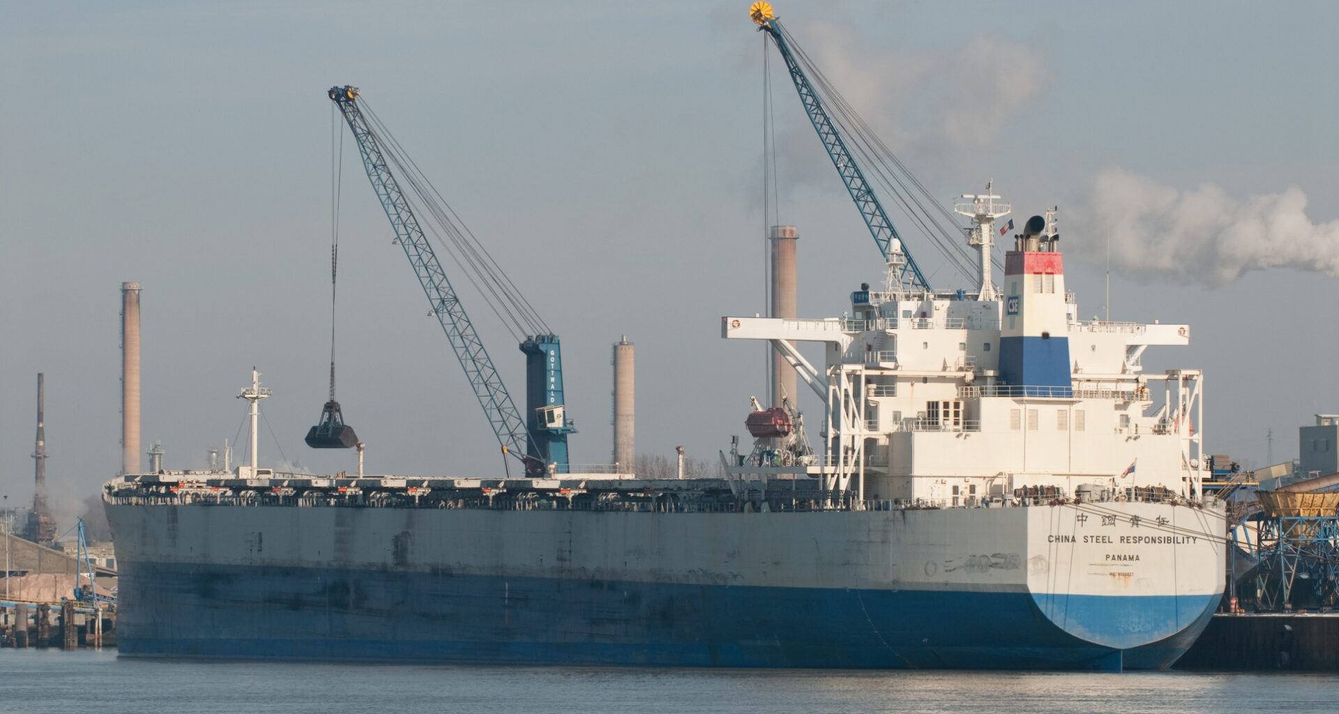 Rouen accueille le plus gros vraquier de son histoire