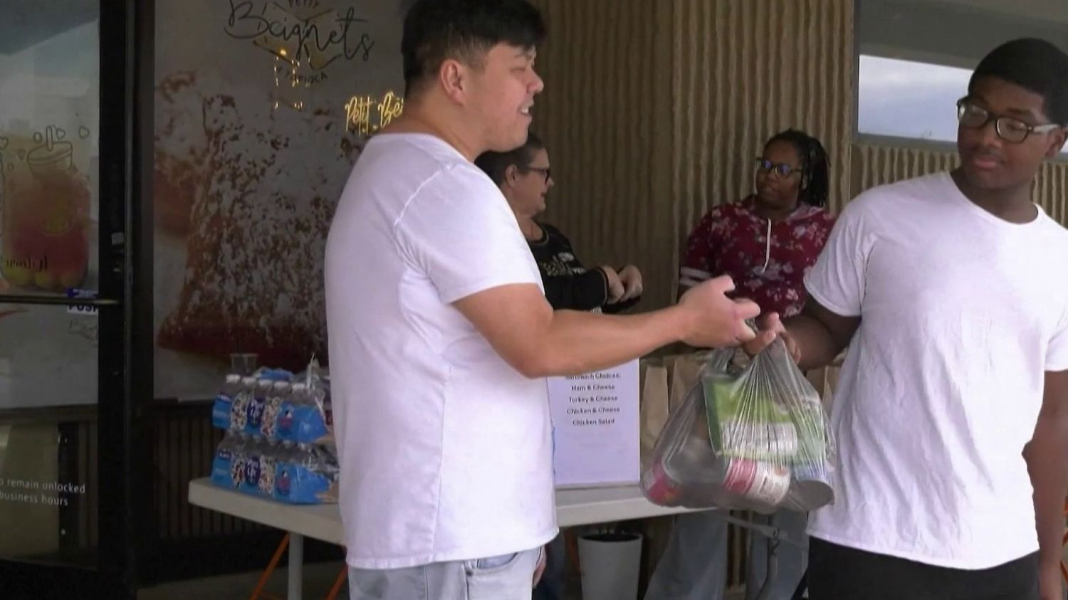 le shutdown paralyse le pays, des millions d'Américains laissés sans aide ou au chômage technique