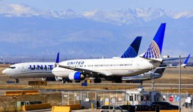 Le trafic aérien aux Etats-Unis "va se réduire à peau de chagrin" à cause de la paralysie budgétaire, menace le gouvernement américain