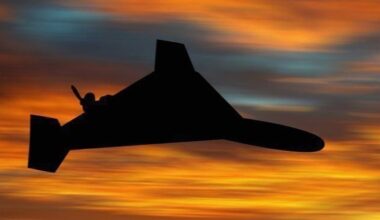 Guerre en Ukraine : La Russie frappe des infrastructures énergétiques et de transport, Kyiv réplique en ciblant des sites pétroliers "essentiels" notamment en Crimée