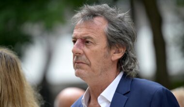 Quand Jean-Luc Reichmann demande l’aide de Julien Courbet pour la voiture de sa belle-mère vandalisée